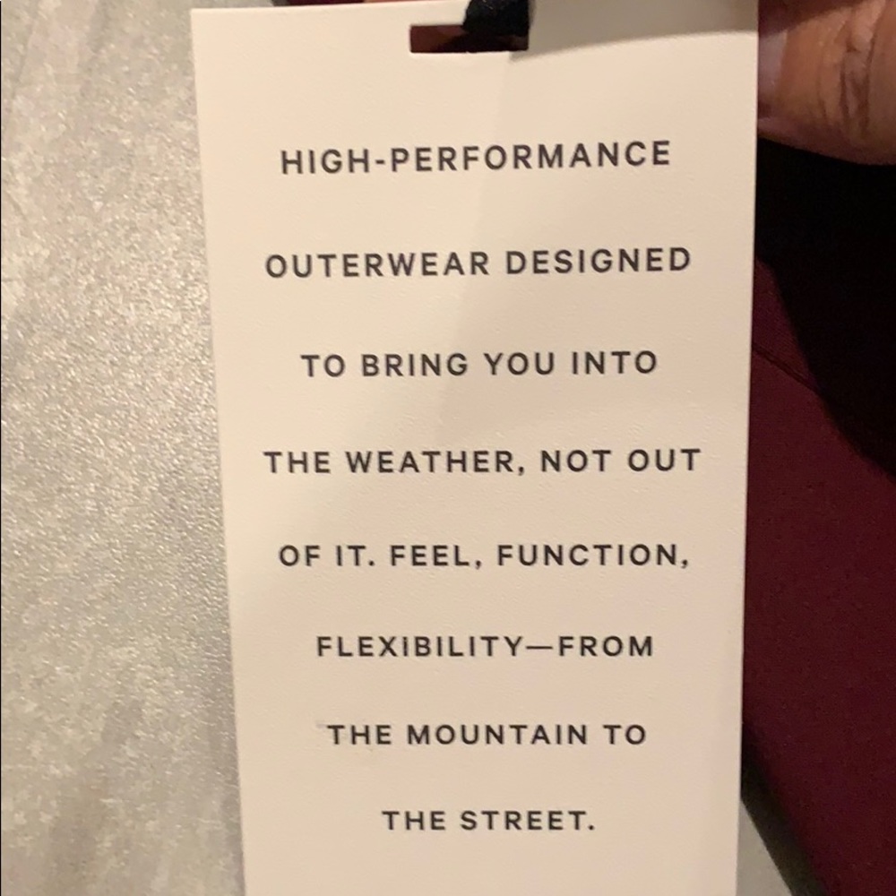 Lululemon Jacket - Picture 4 of 5